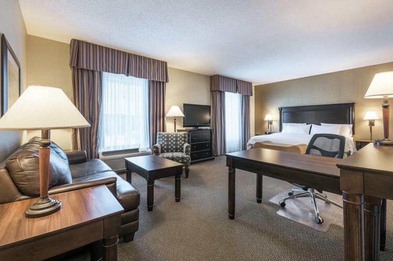 Hampton Inn & Suites By Hilton Moncton Exterior foto