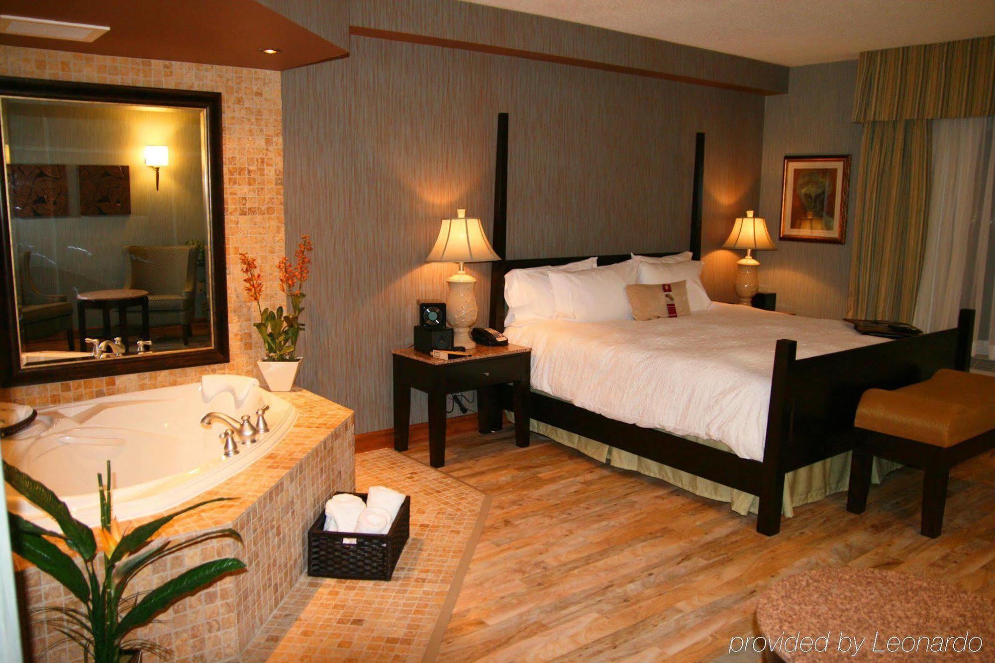 Hampton Inn & Suites By Hilton Moncton Quarto foto