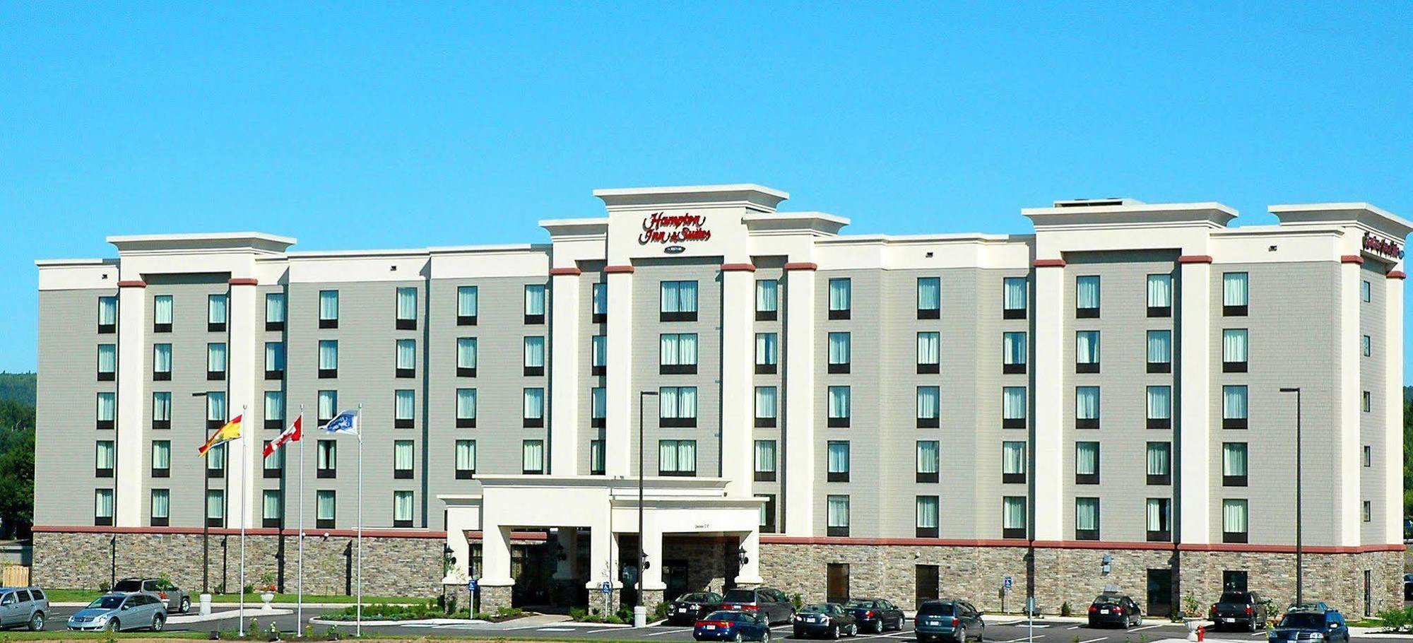 Hampton Inn & Suites By Hilton Moncton Exterior foto